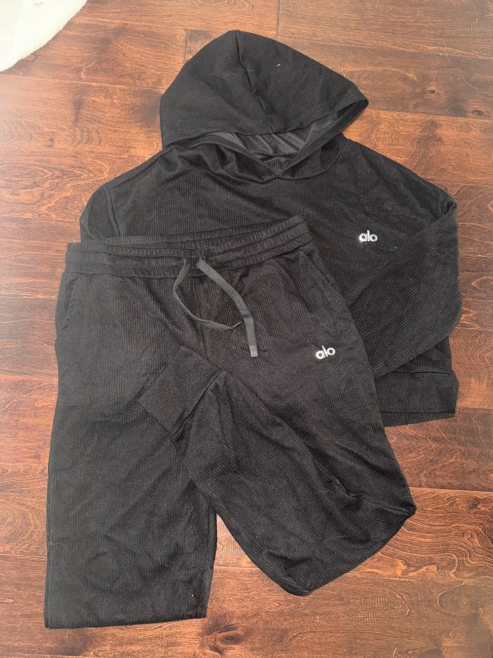 ALO Yoga Black Ribbed Hoodie & Joggers Set - Black